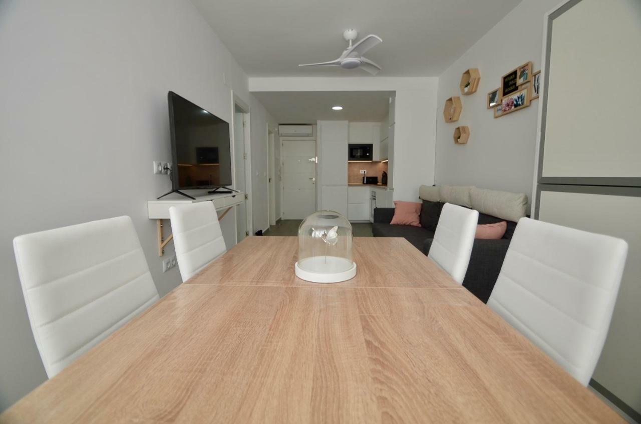 52 Luxury Pool - Ac/wifi Apartment