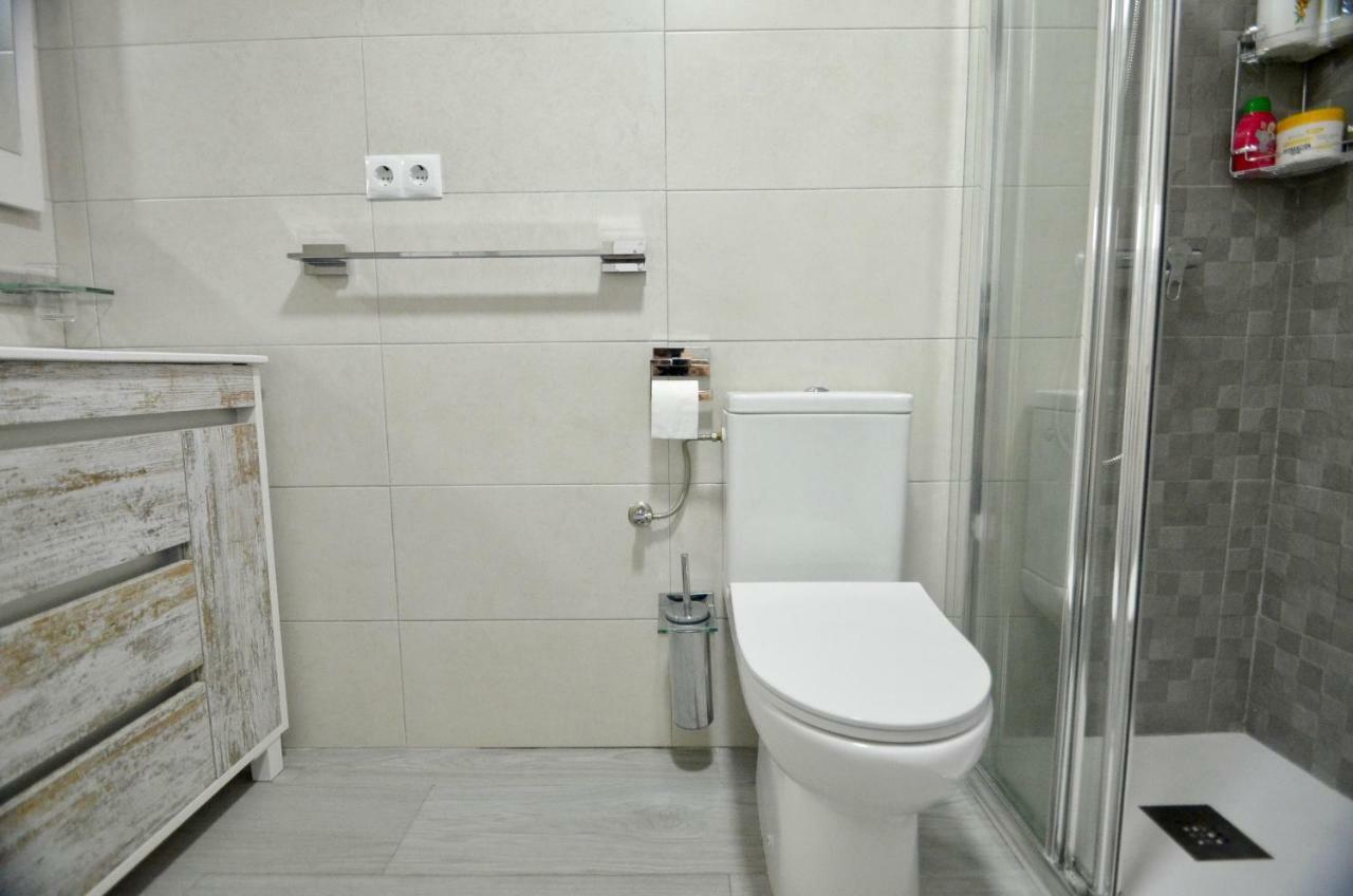 52 Luxury Pool - Ac/wifi Apartment *