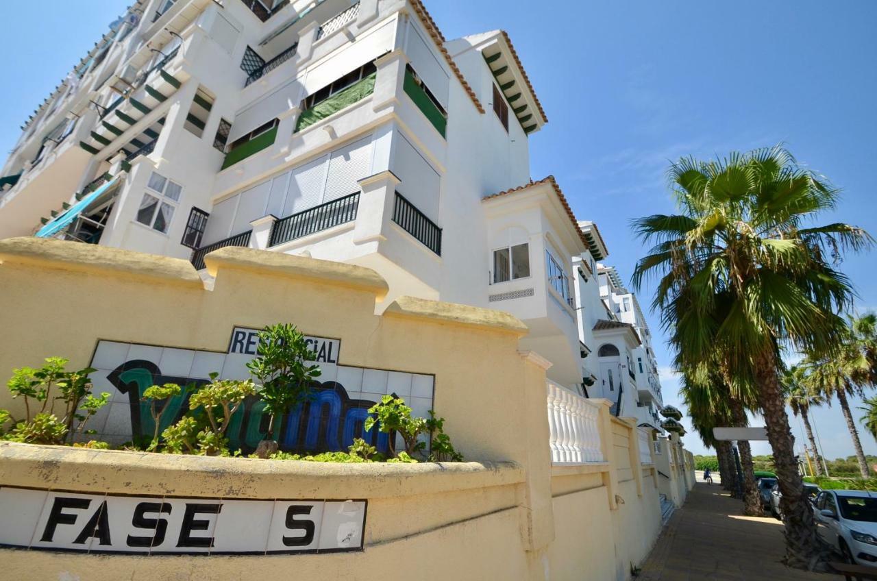 52 Luxury Pool - Ac/wifi Apartment *